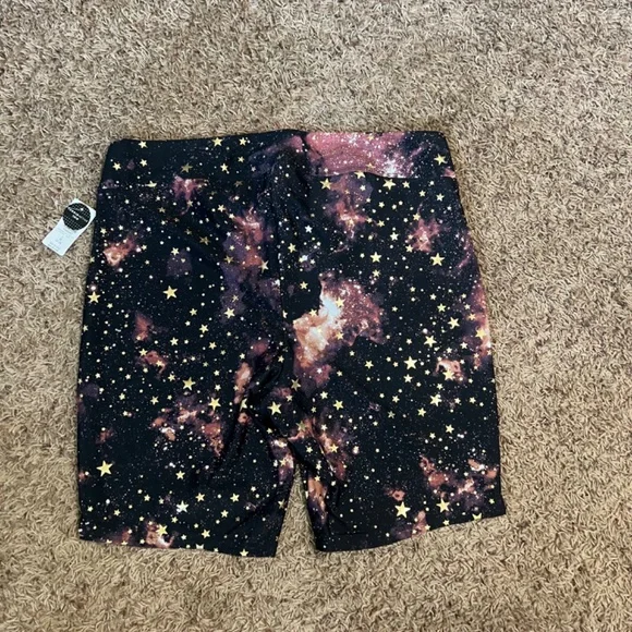 NWT Torrid Galaxy Star Biker Shorts Size 3 | Celestial Print - Picture 2 of 7